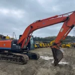 EXCAVADORA HITACHI ZX200-5B USADA - Imagen 2