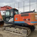 EXCAVADORA HITACHI ZX200-5B USADA - Imagen 4