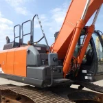 EXCAVADORA HITACHI ZX200-6 USADA - Imagen 6